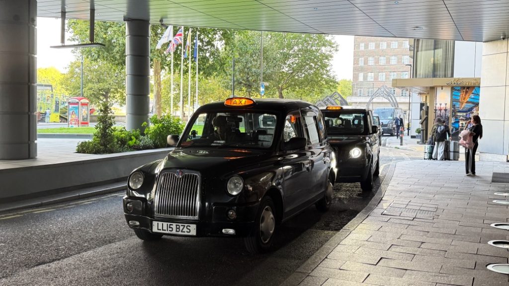 Londra Havaalanı Ulaşımı – Şehir merkezine giden en pratik yollar