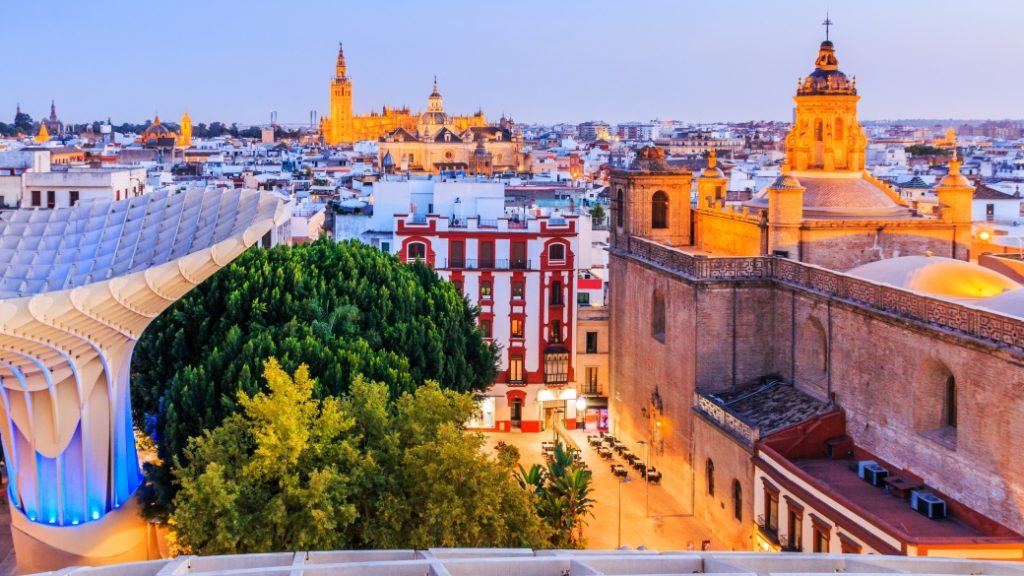 Sevilla’da Nerede Kalınır? – En iyi bölgeler ve otel önerileri