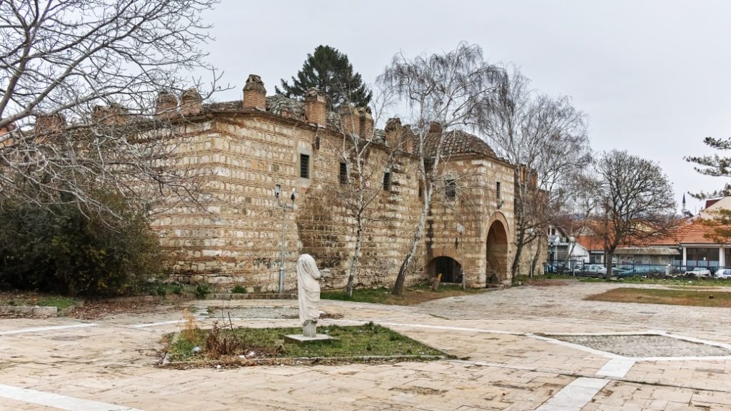 Kurşunlu Han – Tarihin izlerini taşıyan taş yapı