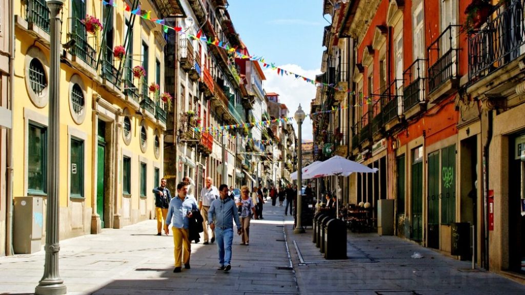 rua das flores porto Rua das Flores – Porto’nun tarihi alışveriş caddesi