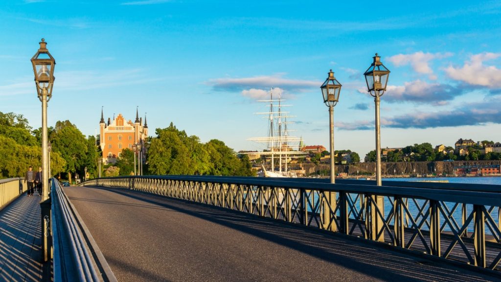 Skeppsholmsbron – Stockholm’ün zarif köprüsü