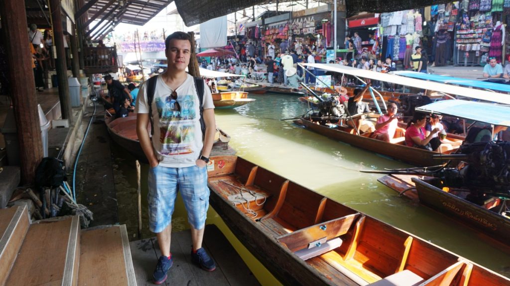 bangkok cevresinde gezilecek yerler yuzen carsi Bangkok Çevresinde Gezilecek Yerler – Günübirlik turlar rehberi