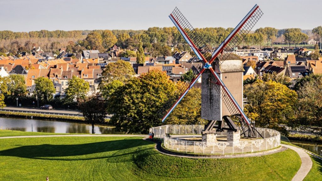 Brugge Yel Değirmenleri – Şehir dışı yürüyüş rotası