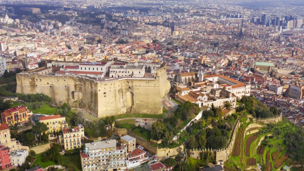 Castel Sant’Elmo – Şehre hâkim kale