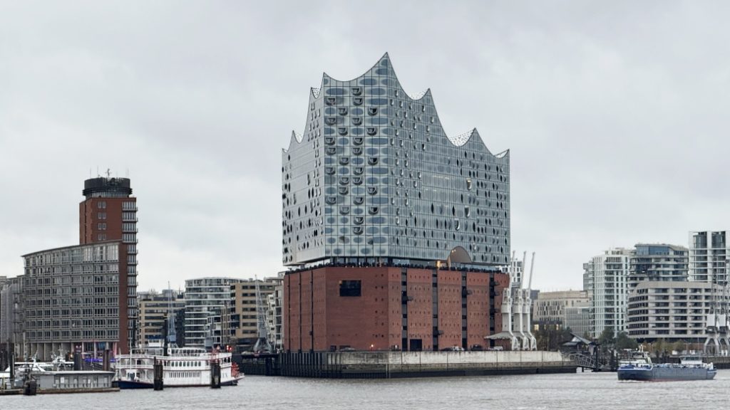 elbphilharmonie hamburg Elbphilharmonie – Hamburg’un simge konser salonu