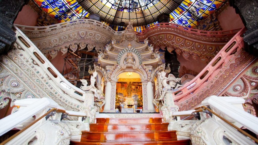 erawan muzesi bangkok Erawan Müzesi – Üç başlı fil heykeliyle ünlü tapınak