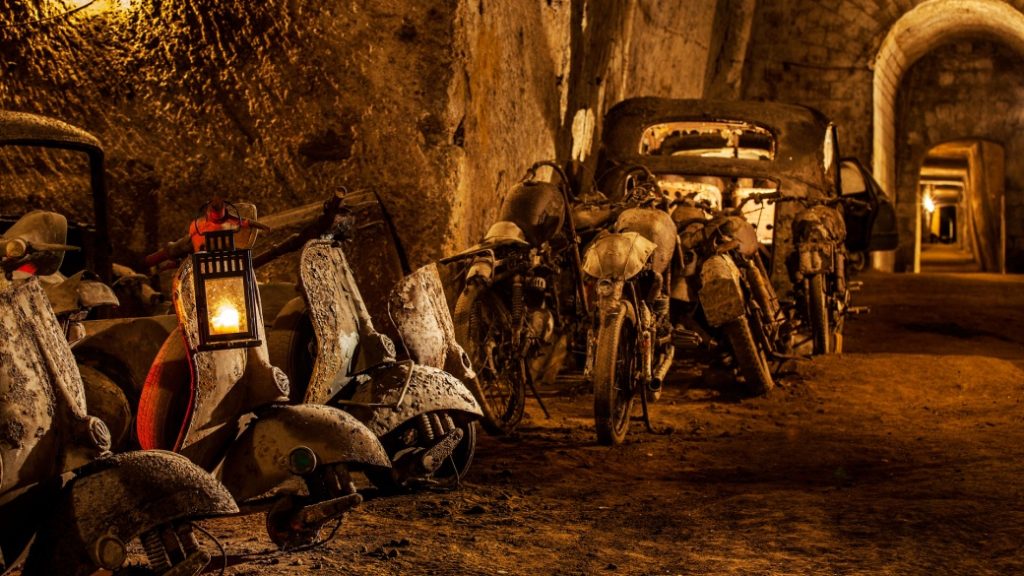 Galleria Borbonica – Yeraltı tünelleri