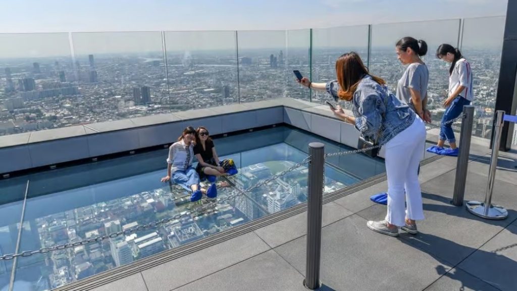 mahanakhon skywalk bangkok Mahanakhon SkyWalk – Bangkok’un en yüksek seyir terası