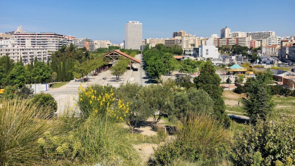 Parc du 26ème Centenaire – Modern şehir parkı