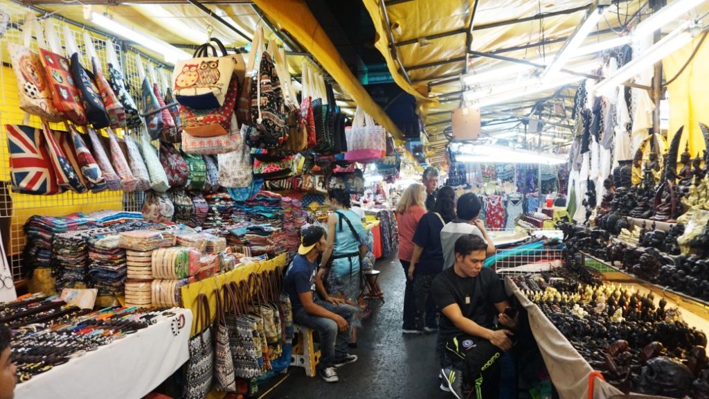 patong gece pazari bangkok Patong Gece Pazarı – Bangkok’ta akşam alışverişi