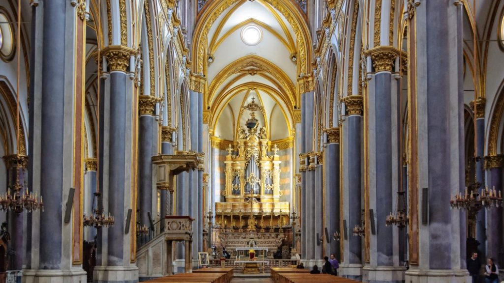 San Domenico Maggiore – Tarih kokan kilise