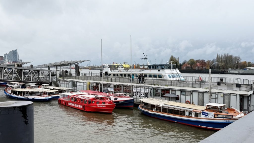 st pauli piers hamburg St. Pauli Piers – Liman yürüyüş hattı