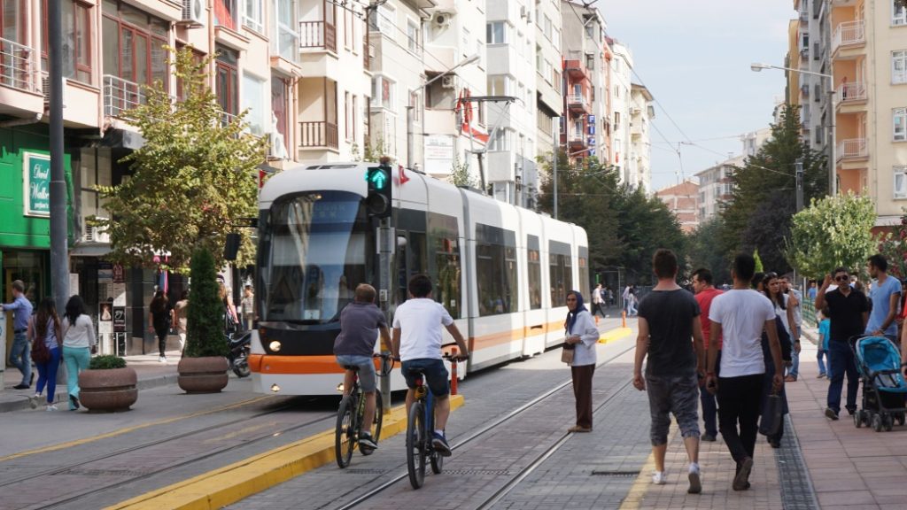 Doktorlar Caddesi – Şehrin popüler yürüyüş alanı
