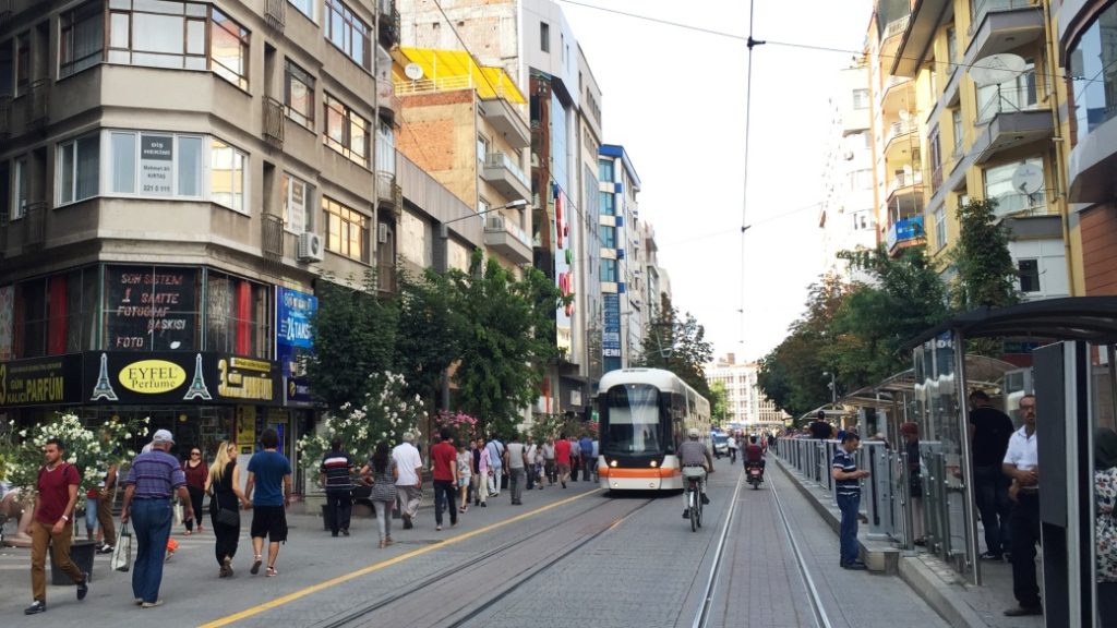 İki Eylül Caddesi