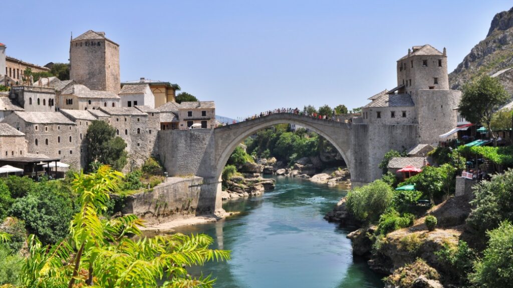 Mostar Köprüsü (Stari Most) – Şehrin Simgesi
