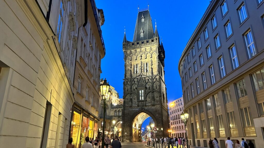 Prag’da Nerede Kalınır? En Çok Sorulan Sorular