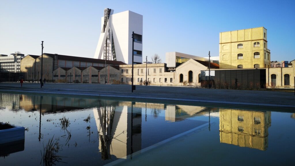 fondazione prada milano Fondazione Prada – Avant-garde sanat merkezi