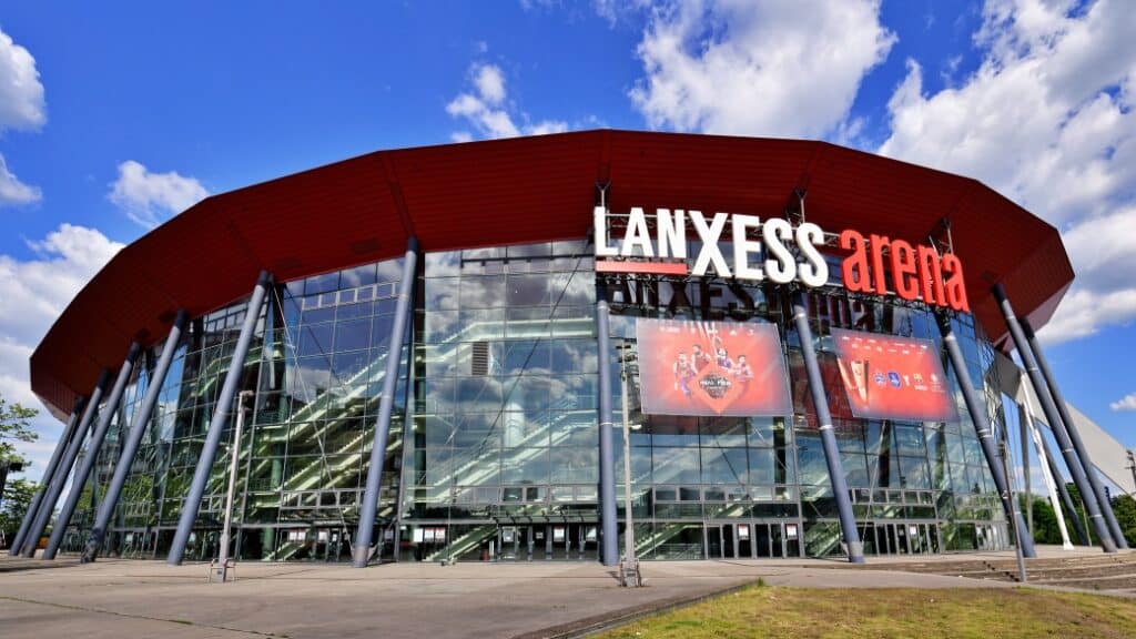 Lanxess Arena – Şehrin dev etkinlik alanı