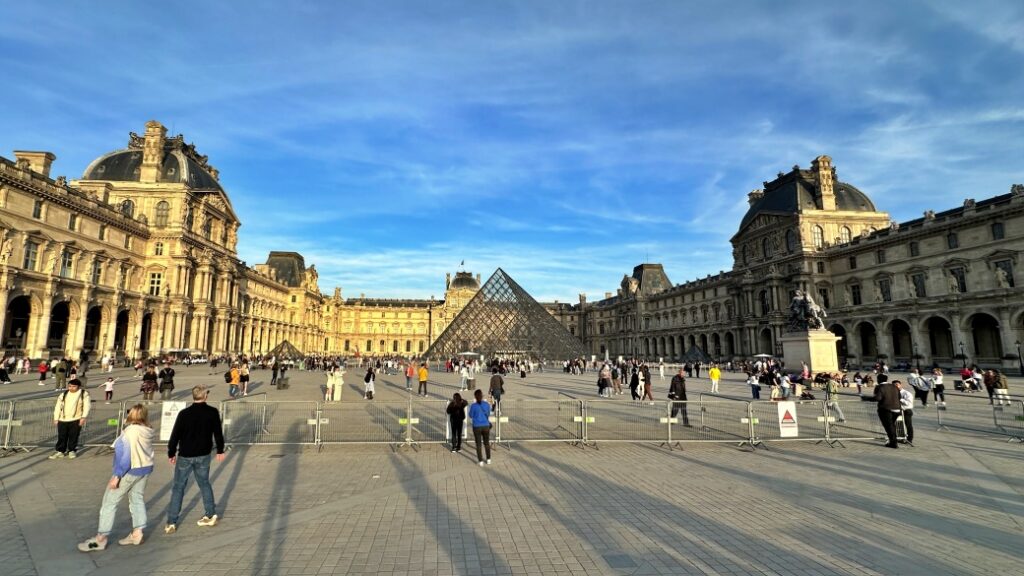 Louvre ve Les Halles Çevresinde Konaklama