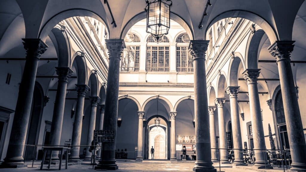 Palazzo Strozzi – Rönesans zarafetinin görkemli örneği