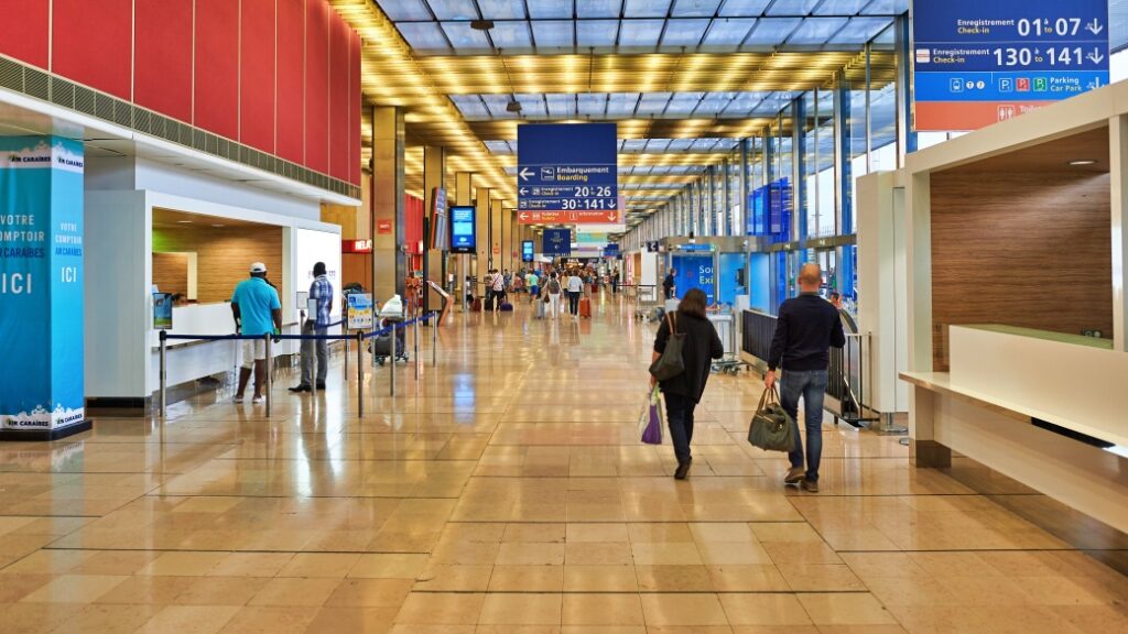 Paris şehir merkezi ile havalimanları arası ulaşım