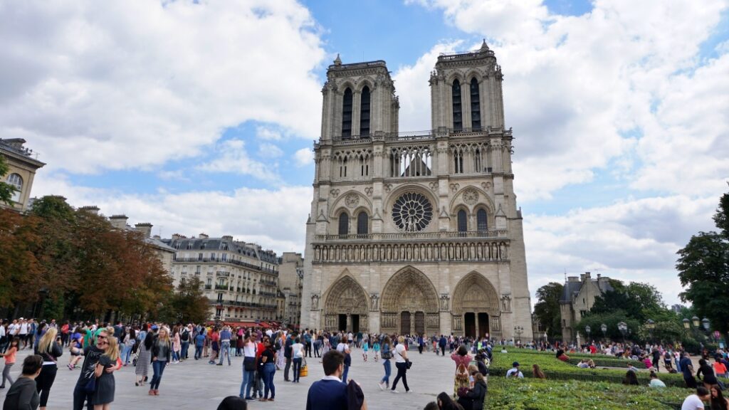 Paris’te Kime Göre Nerede Kalınır?