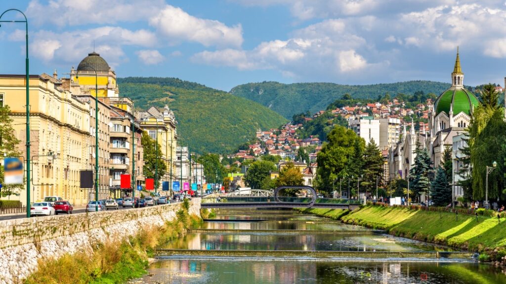 Saraybosna’da Kime Göre Nerede Kalınır?