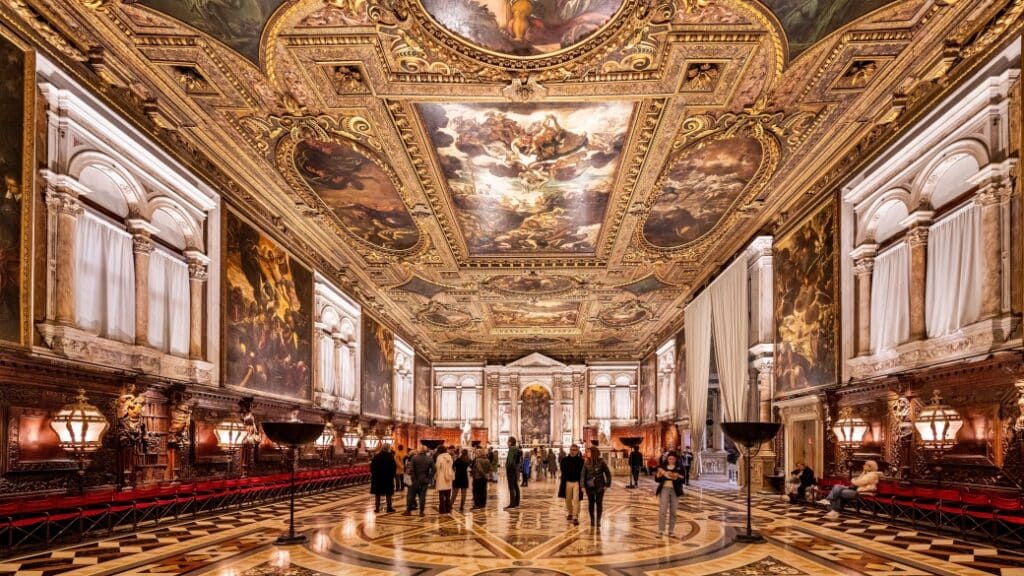 San Rocco Okulu – Tintoretto’nun freskleriyle bezeli yapı