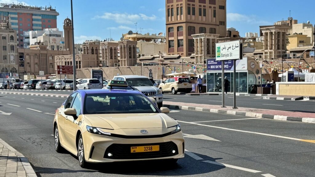 Sharjah Havalimanı Taksi Hizmeti