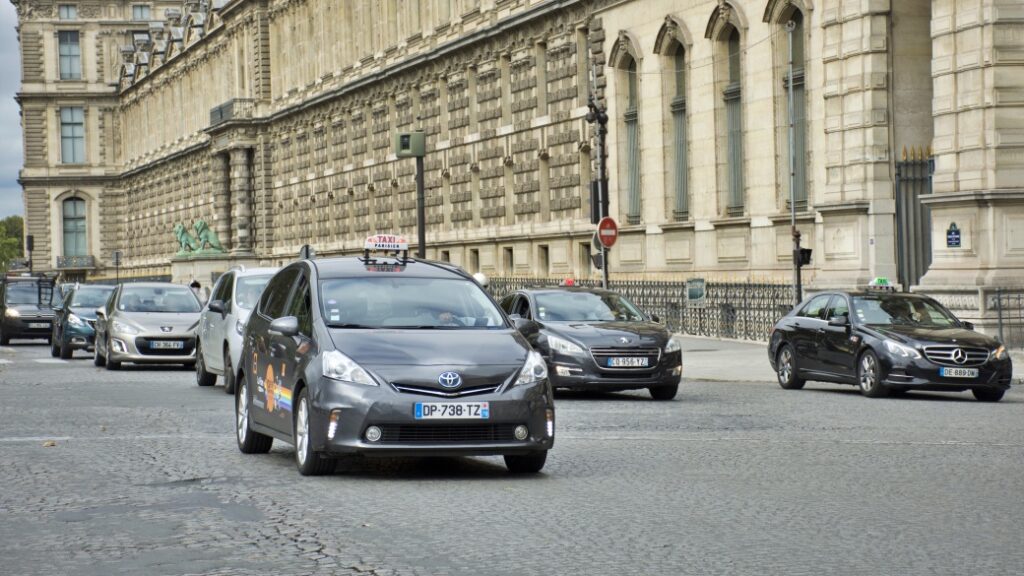 Paris Havalimanı Resmî Taksi Ulaşımı
