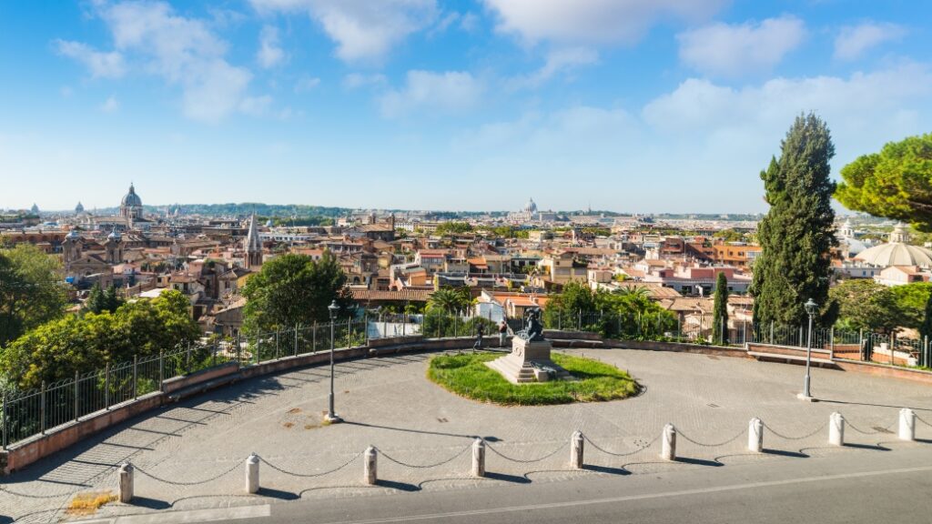 Pincio Terası – Roma manzarasına kuşbakışı bakış