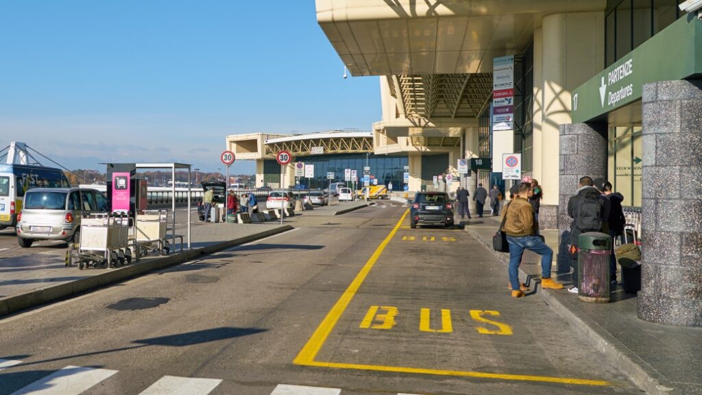 Bergamo Havalimanı Belediye Otobüsü (ATB Line 1)
