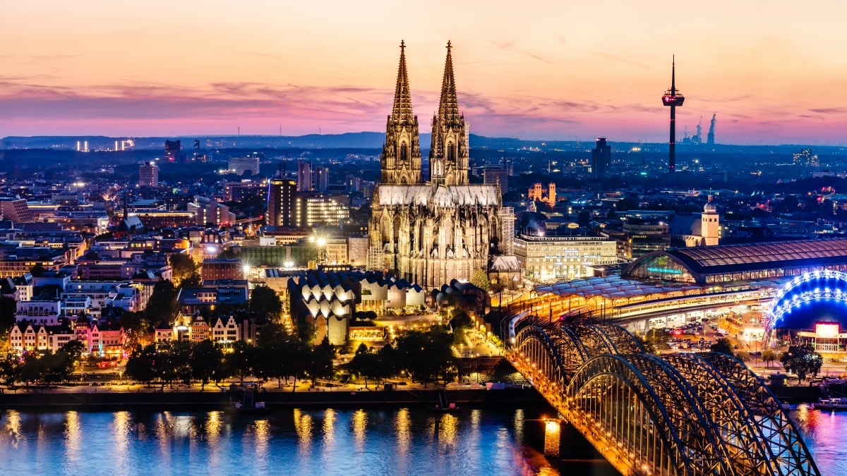 Köln'de nerede kalınır? Konaklama bölgeleri ve otel tavsiyeleri