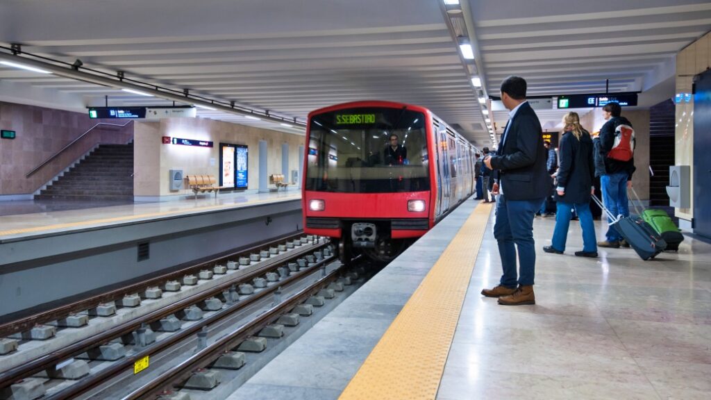 Lizbon Havalimanı Metro Hattı Linha Vermelha