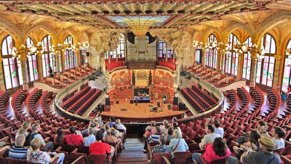 Palau de la Musica – Müzikle bezenmiş mimari harika