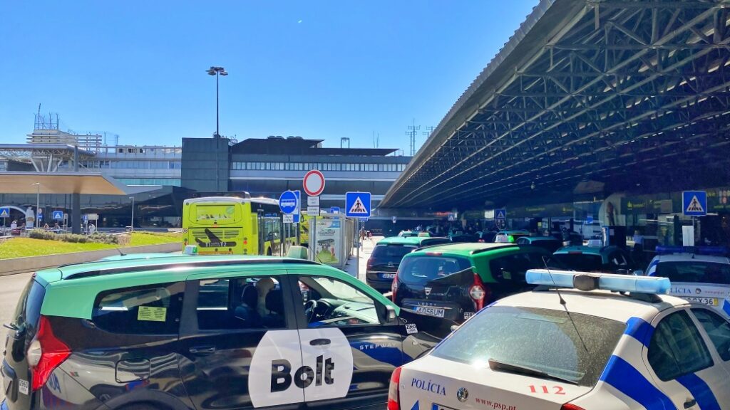 Lizbon Havalimanı Uber ve Ride App Pickup Alanı
