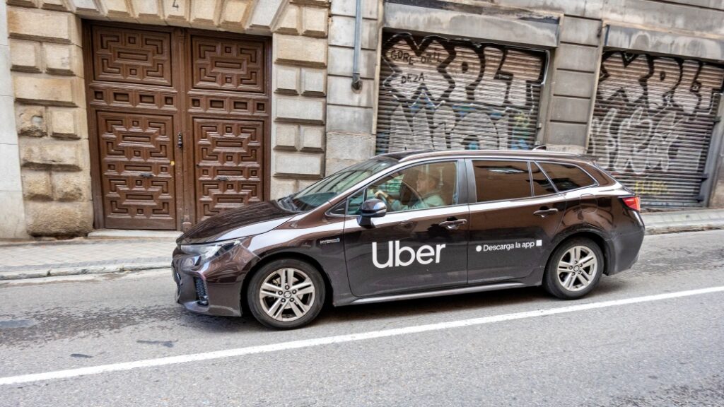 Madrid Havalimanı Uber ve Uygulama Tabanlı Araçlar