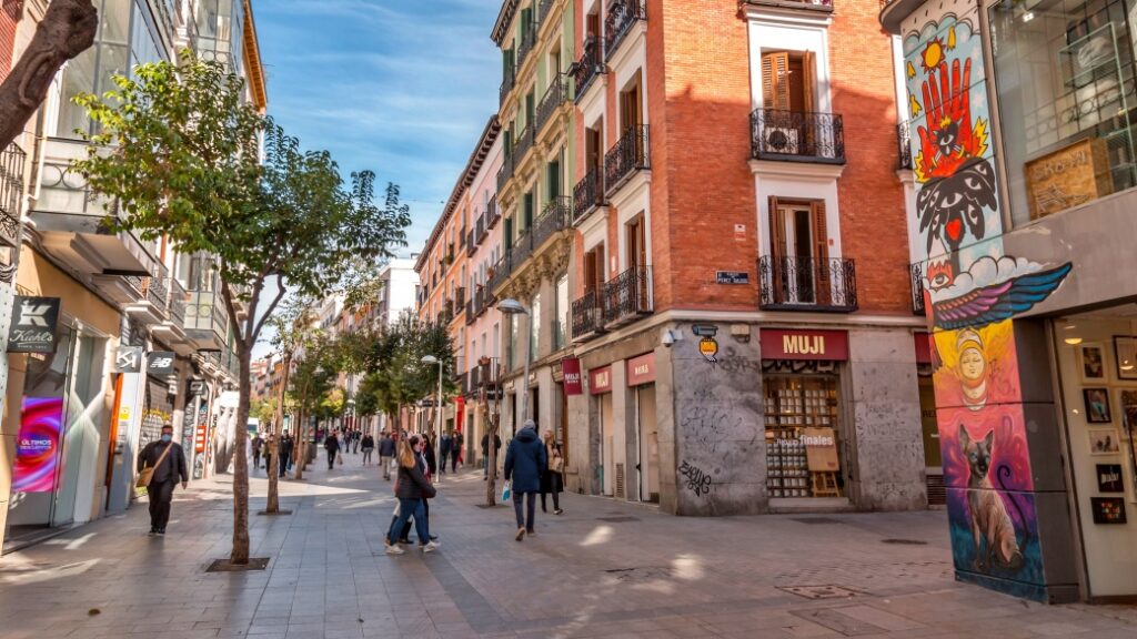 chueca madrid Chueca bölgesinde konaklama