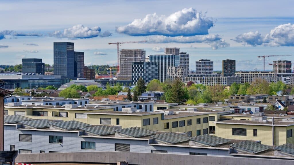 Oerlikon / Zurich North Konaklama Bölgesi