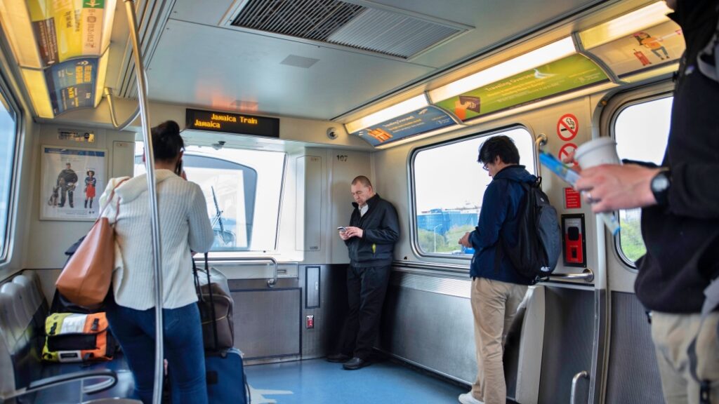 AirTrain ve LIRR ile Manhattan Ulaşımı