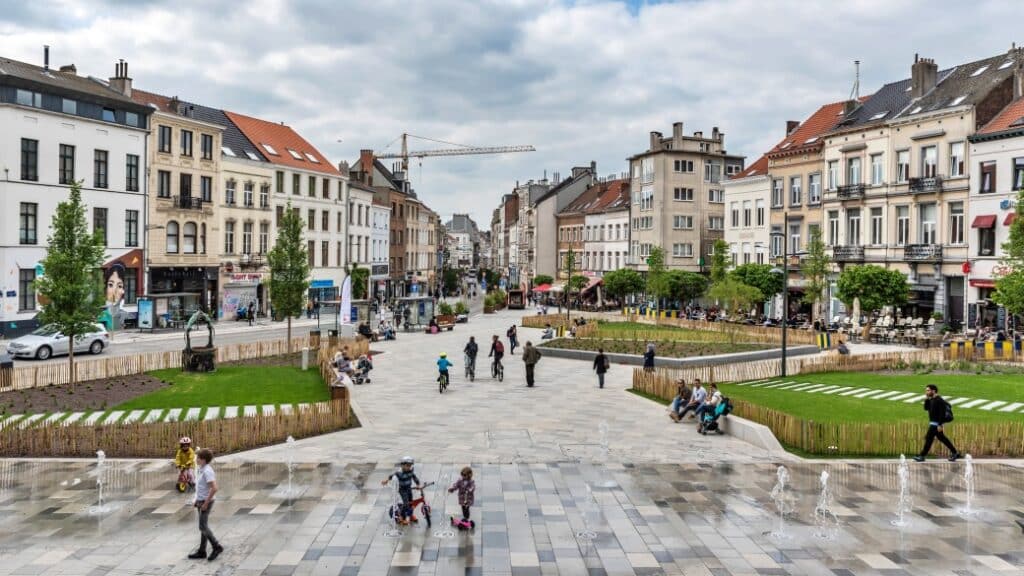 Ixelles ve Avenue Louise Konaklama Bölgesi