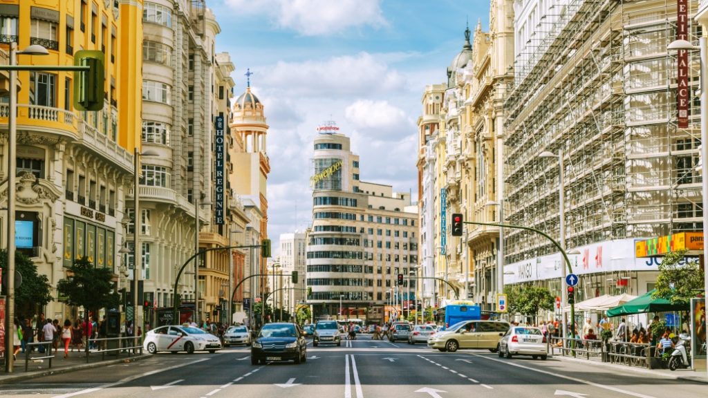 gran via madrid Gran Via – Madrid’in alışveriş ve eğlence caddesi