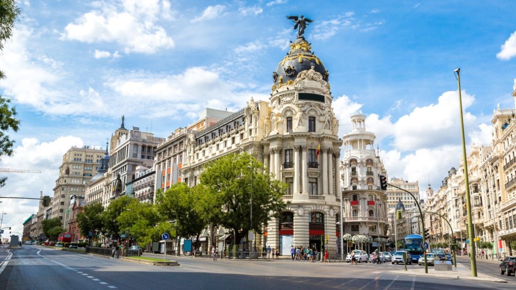 metropolis binasi madrid Metropolis Binası – Madrid’in mimari ikonu